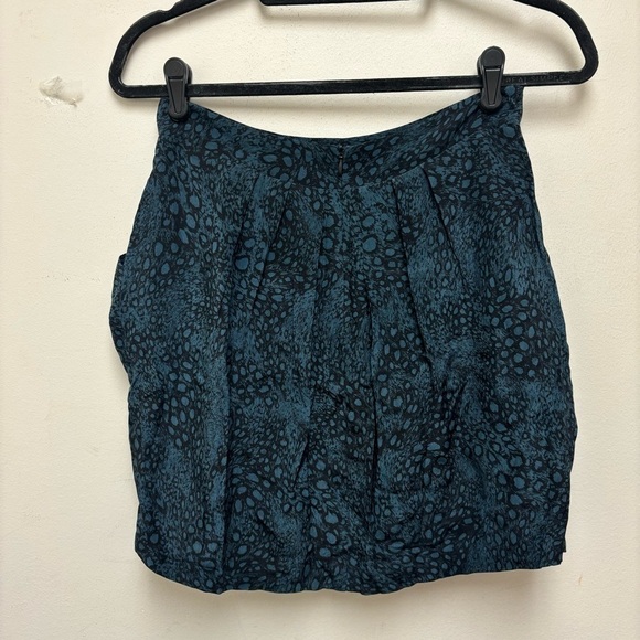 Anthropologie Pyrus 100% Silk Animal Print Mini Skirt - Picture 7 of 11
